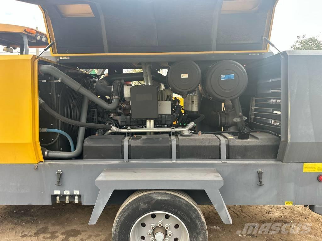 Atlas Copco 750CFM Дизелови генератори
