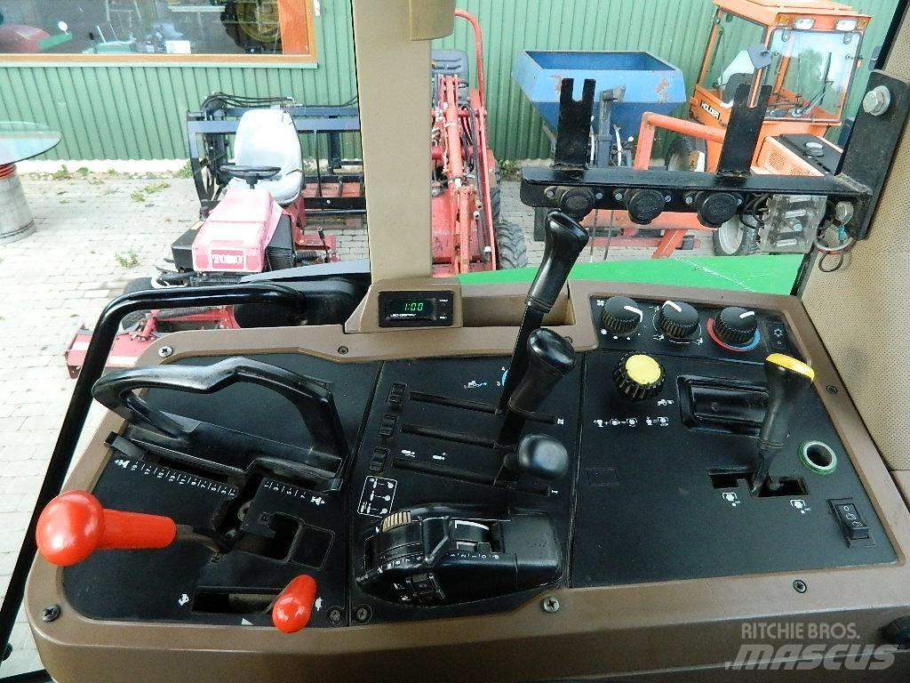 John Deere 7800 Трактори