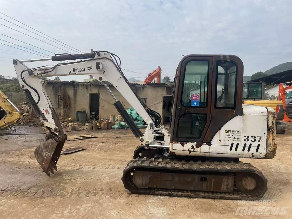 Bobcat 337 Мини екскаватори < 7 т