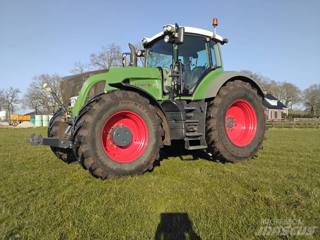 Fendt 924 Vario Трактори