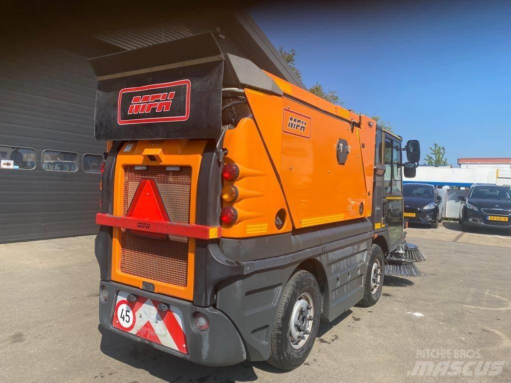 Schmidt Swingo 200 Автоматични метачки с четки