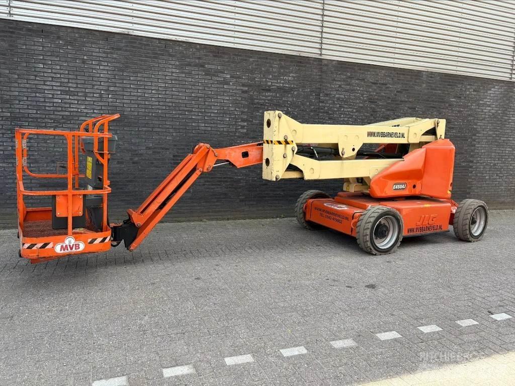 JLG E450AJ Съчленени стрелови подемници