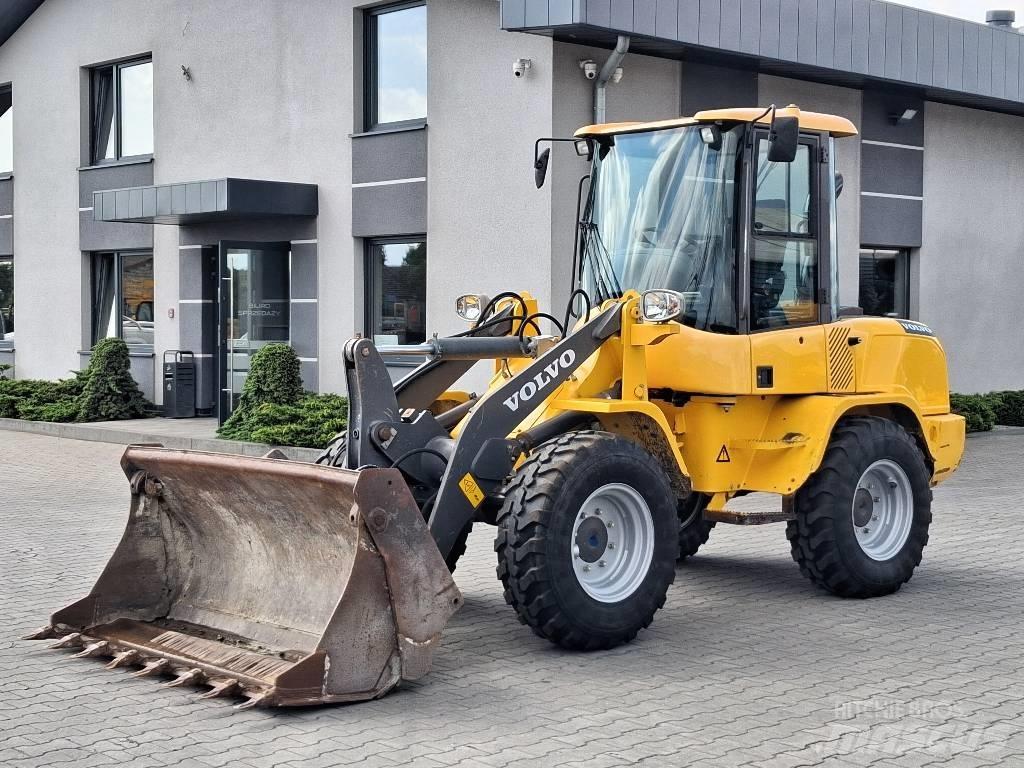Volvo L 30 G Колесни товарачи