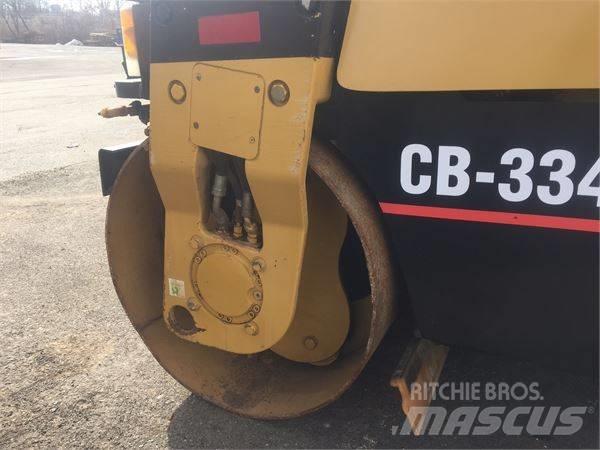 CAT CB 334 D Двойни барабанни ролки
