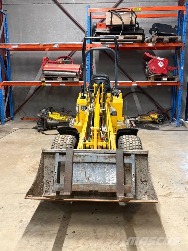 Knikmops KM 130 Колесни товарачи