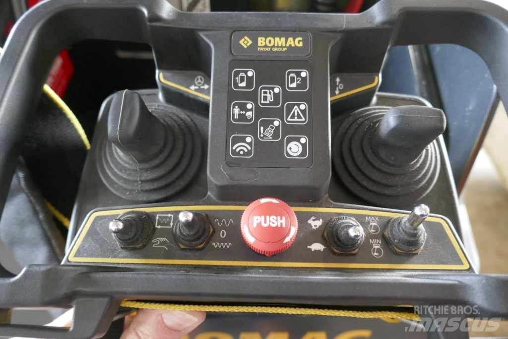 Bomag BMP 8500 Валяци за Greens