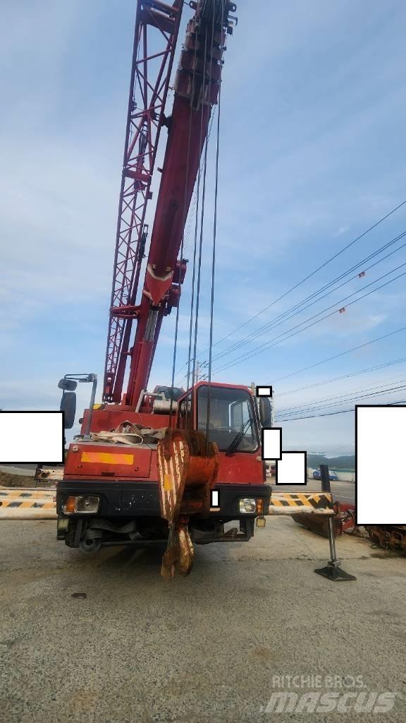 Liebherr LTM 1055-1 Всъдеходни кранове