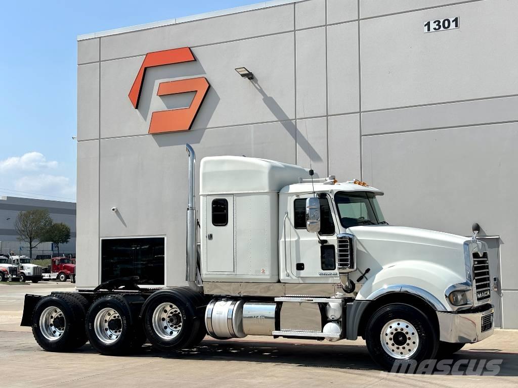Mack Titan TD 713 Влекачи