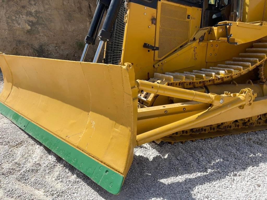 CAT D9N Верижни булдозери

