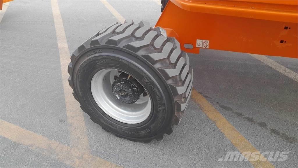 JLG 450AJSII Съчленени стрелови подемници