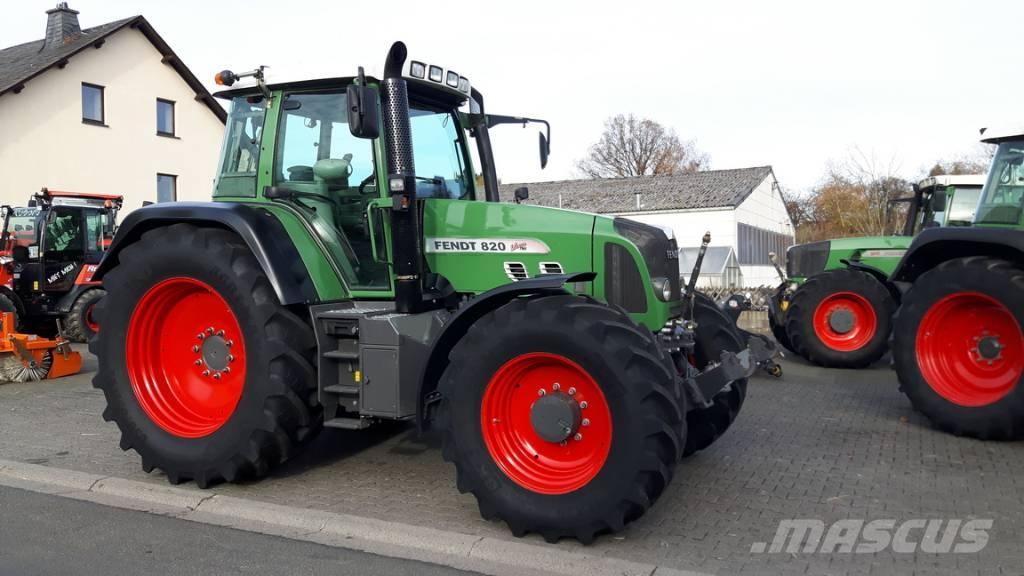 Fendt 820 Vario TMS Трактори