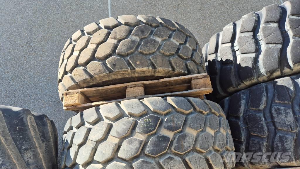 Bridgestone 23.5R25 Колелета/Гуми