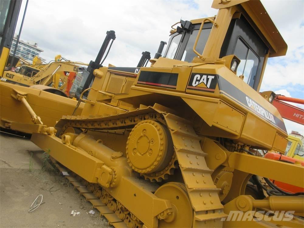 CAT D 8 N Верижни булдозери
