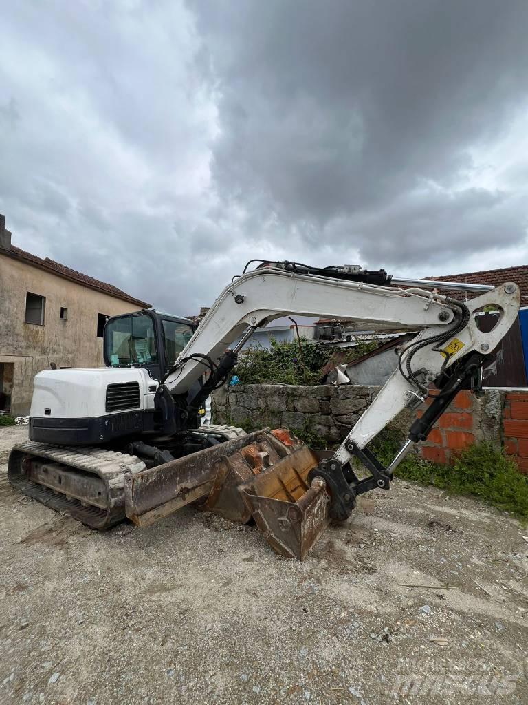 Bobcat E85 Средни екскаватори 7т - 12т