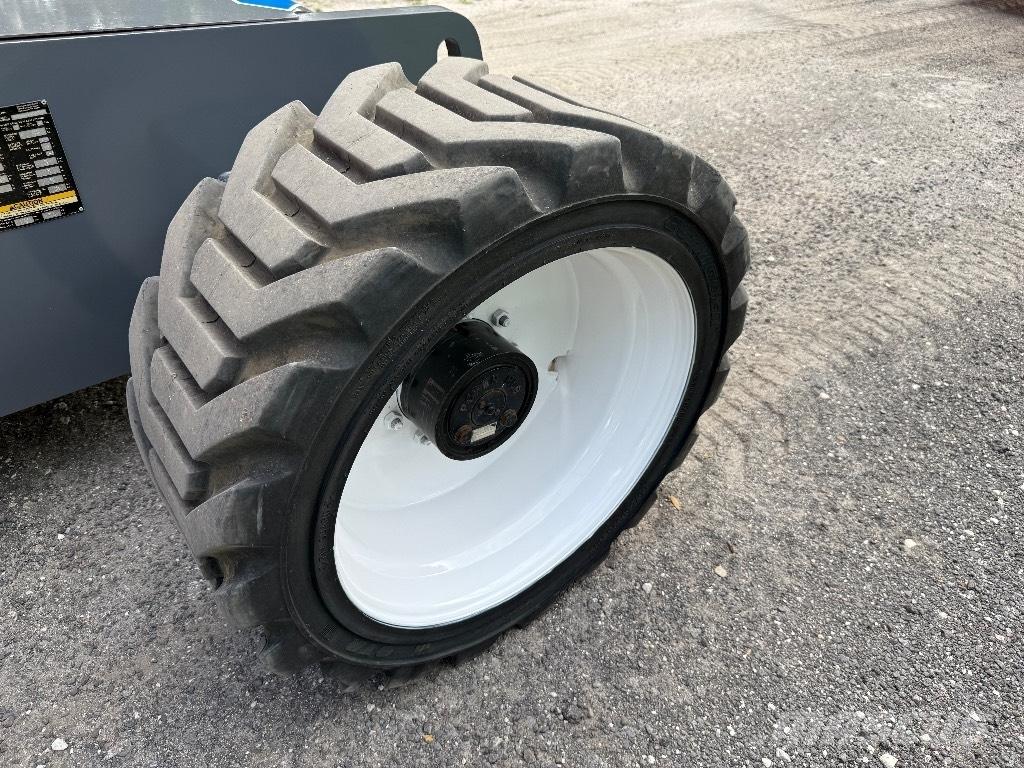 Snorkel 660SJ Телескопични повдигачи
