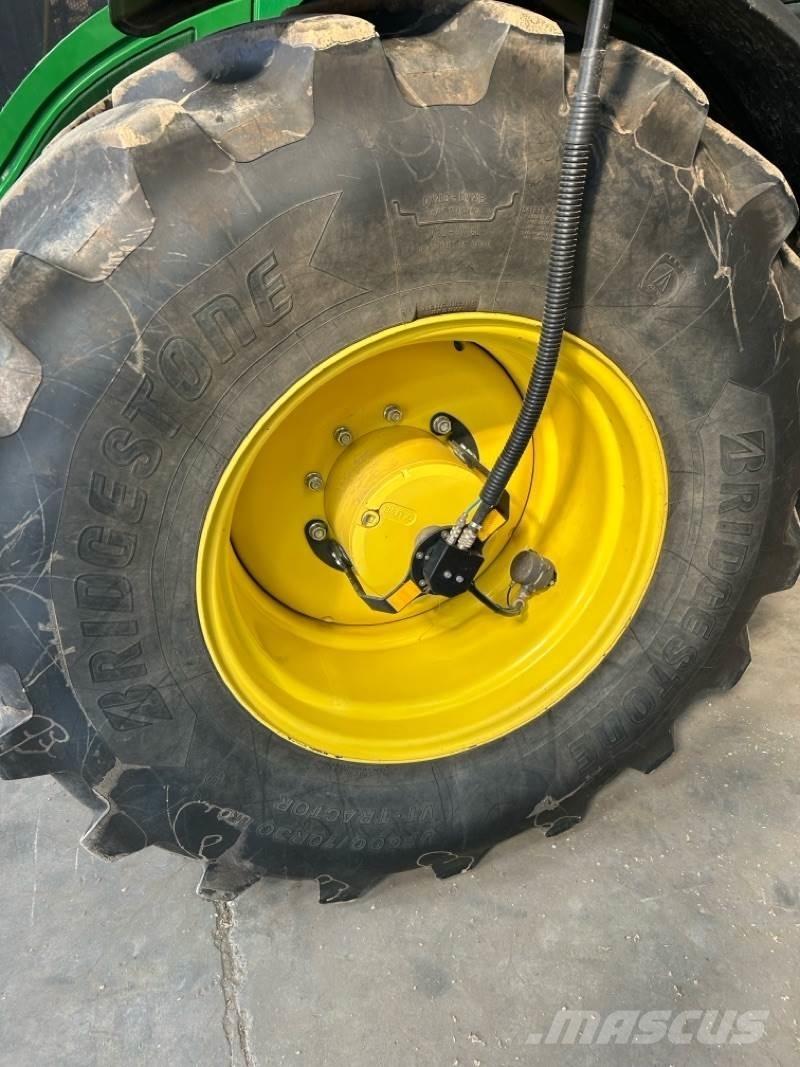 John Deere 6250R Трактори