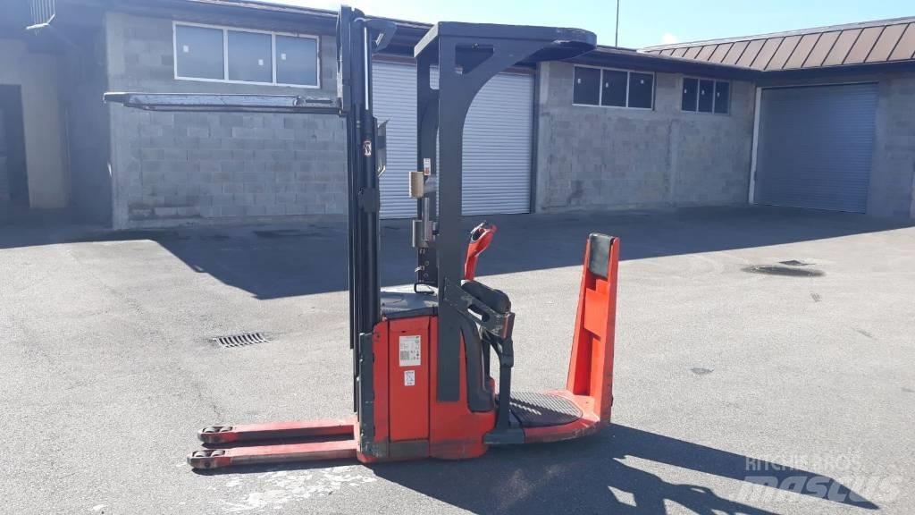 Linde L14 Колички високоповдигачи с теглич