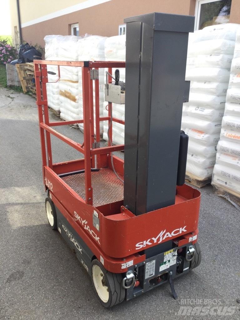 SkyJack SJ 12 Ножични работни платформи