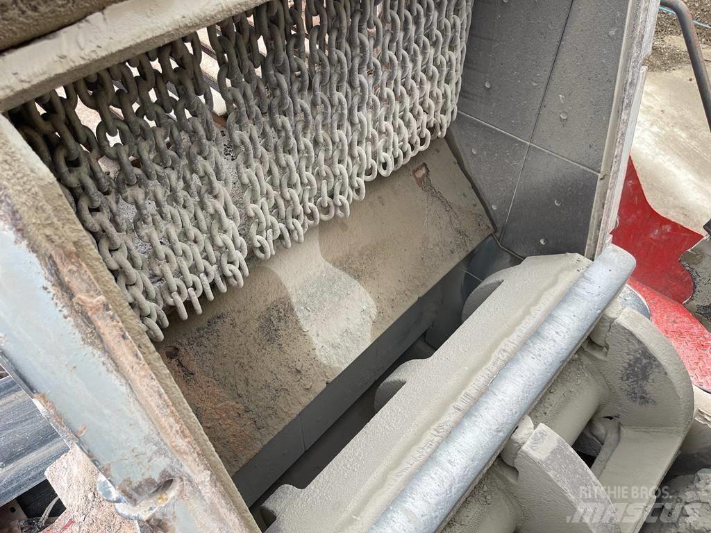 Sandvik QI340 Мобилни трошачки
