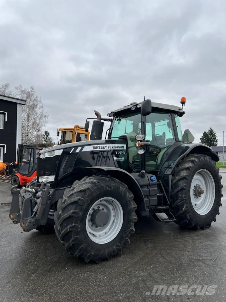 Massey Ferguson 7726 Трактори