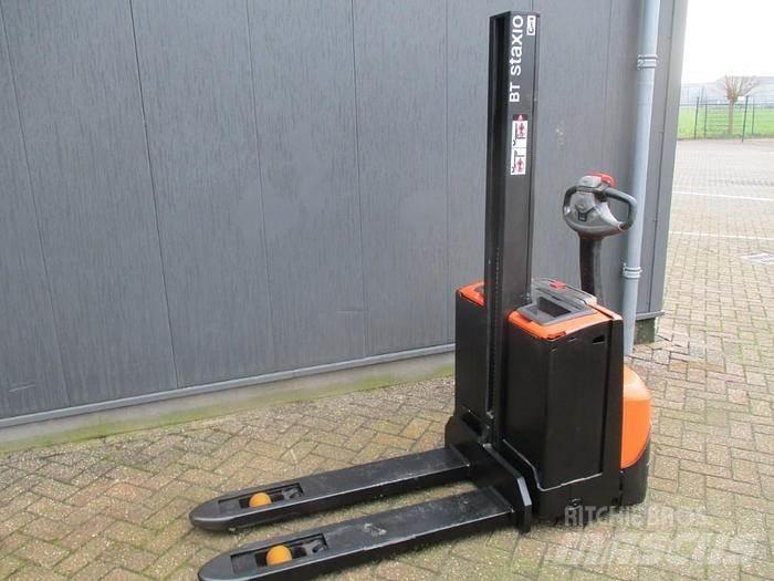 BT SWE 080L Колички високоповдигачи с теглич