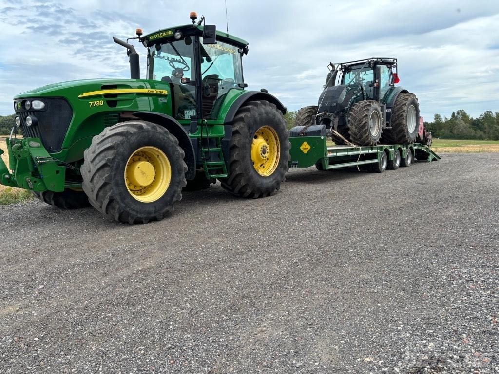 John Deere 7730 Трактори