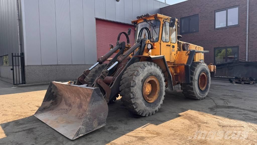 Volvo L 120 Колесни товарачи