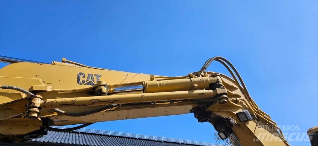 CAT E 70 B Средни екскаватори 7т - 12т