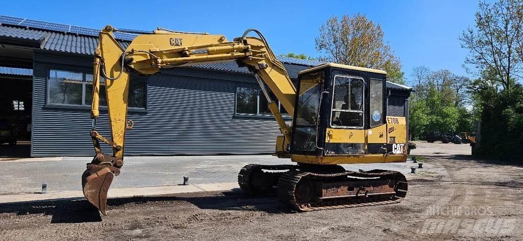 CAT E 70 B Средни екскаватори 7т - 12т