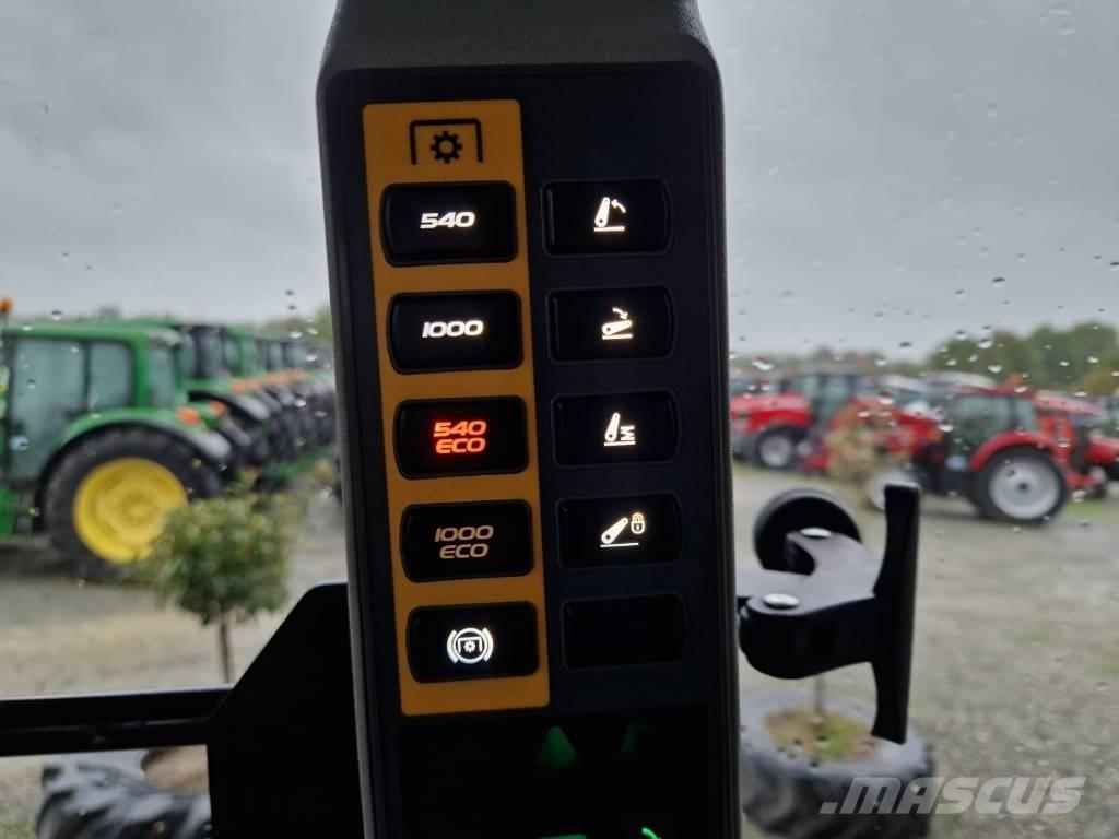 CLAAS Arion 450 Трактори