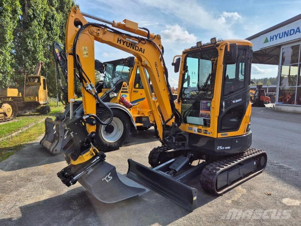 Hyundai R 25 Z-9AK Мини екскаватори < 7 т