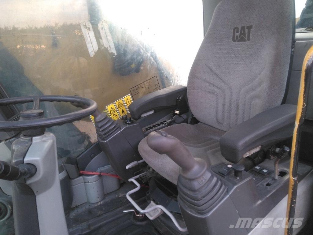 CAT M 322D MH Оператори на отпадъци/индустрия
