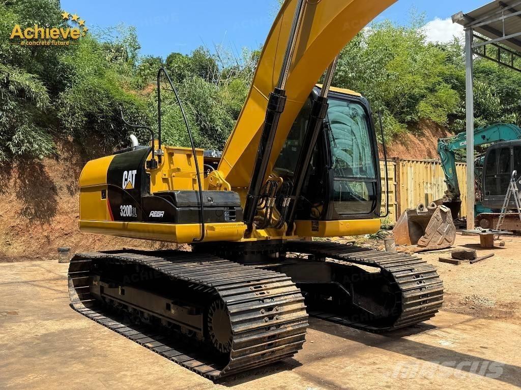 CAT 320 D2L Верижен екскаватор