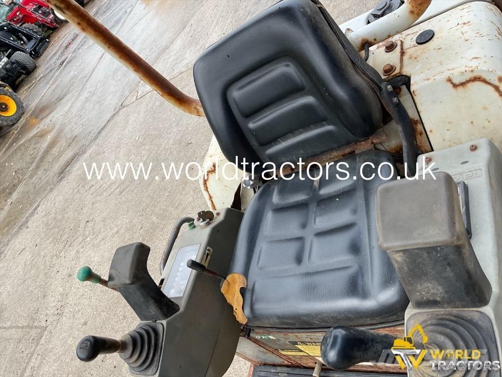 Takeuchi TB 016 Мини екскаватори < 7 т