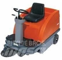 Hako Jonas P 900R Комбинирани скрубери за метачни машини
