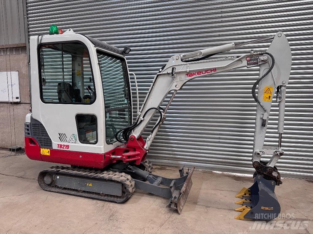 Takeuchi TB 219 Мини екскаватори < 7 т