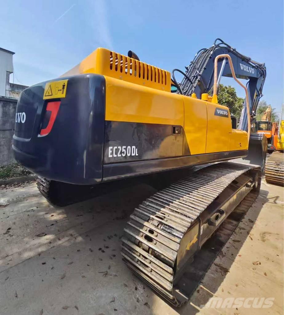 Volvo EC 250 D L Верижен екскаватор