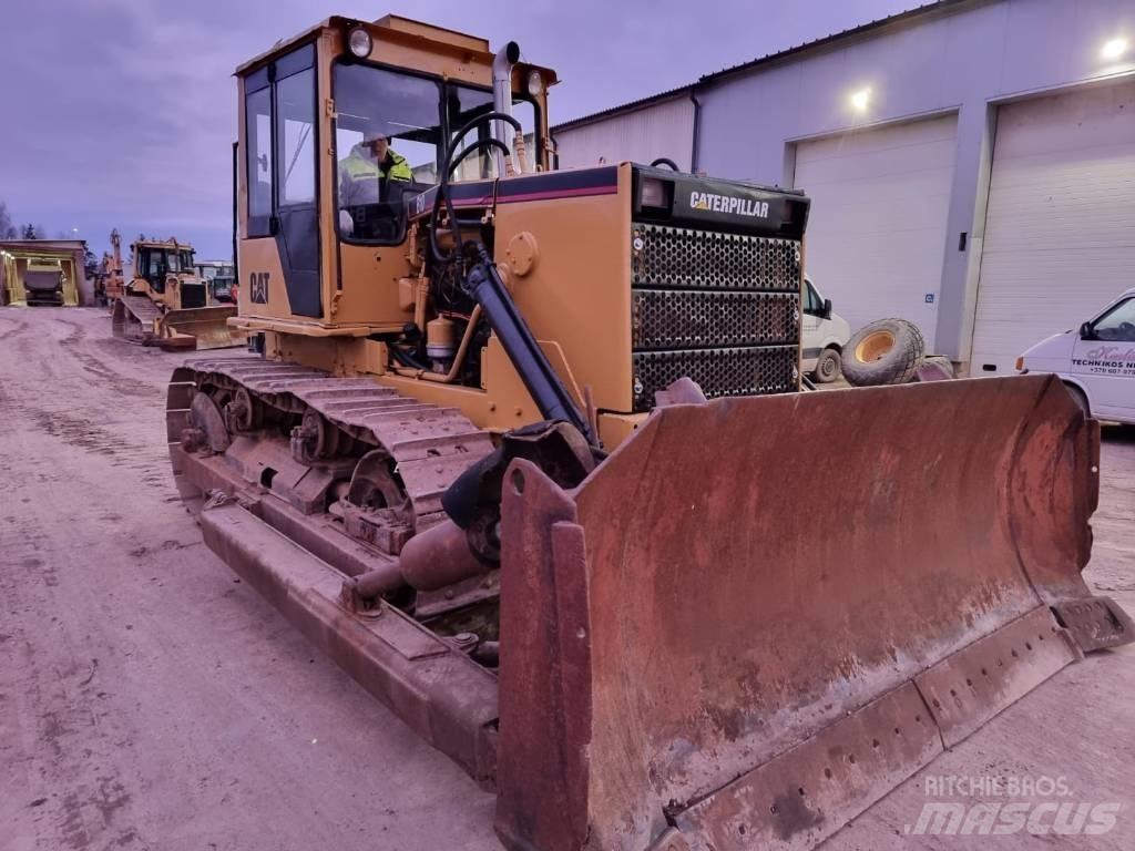 CAT B 10 Верижни булдозери
