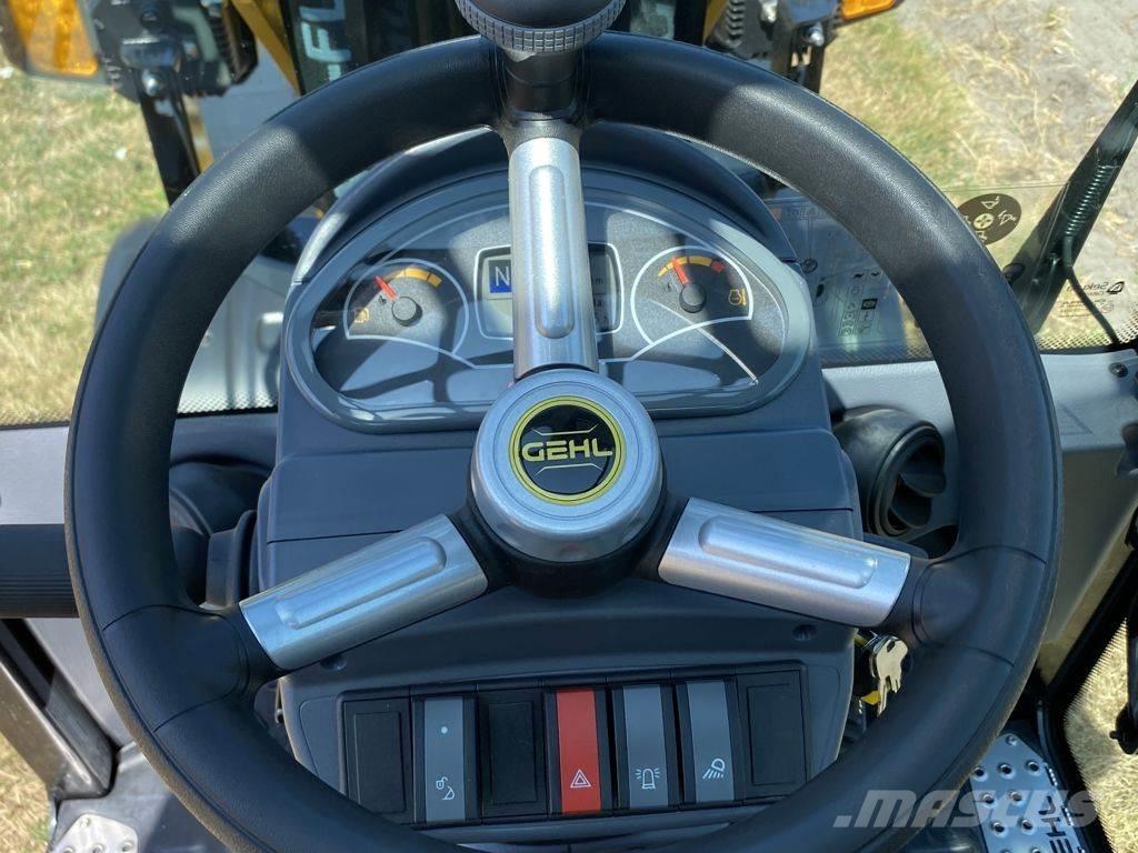 Gehl AL230 Колесни товарачи