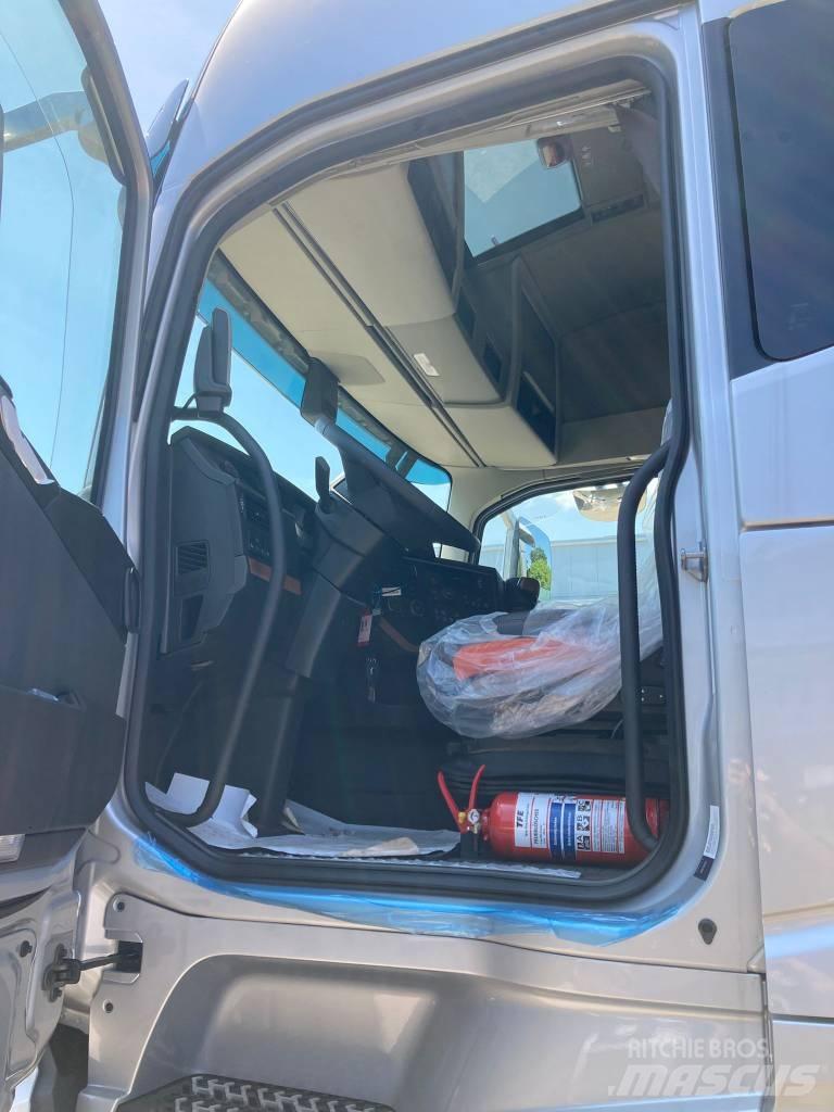 Volvo FH16-650 Автокранове