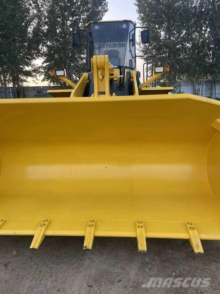 Komatsu WA 380 Колесни товарачи