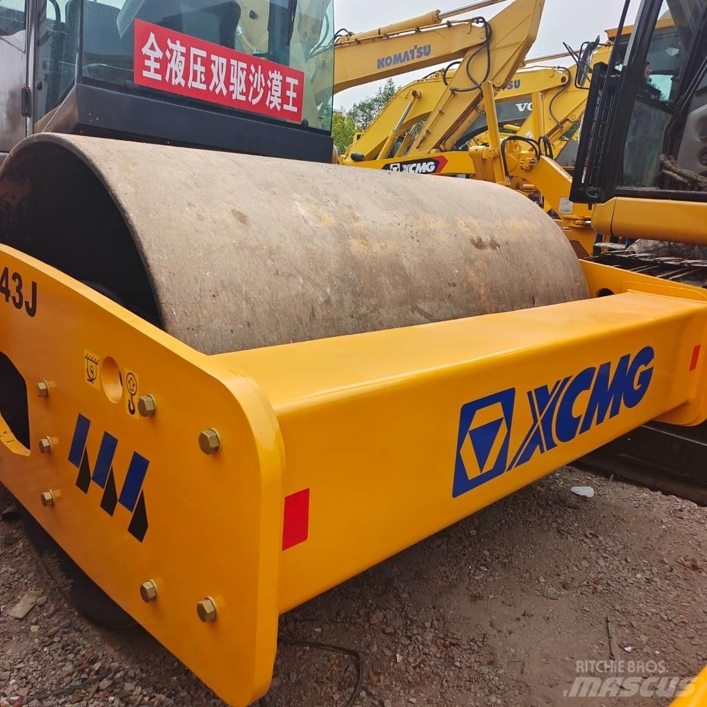 XCMG XS143J Еднобарабанни ролки
