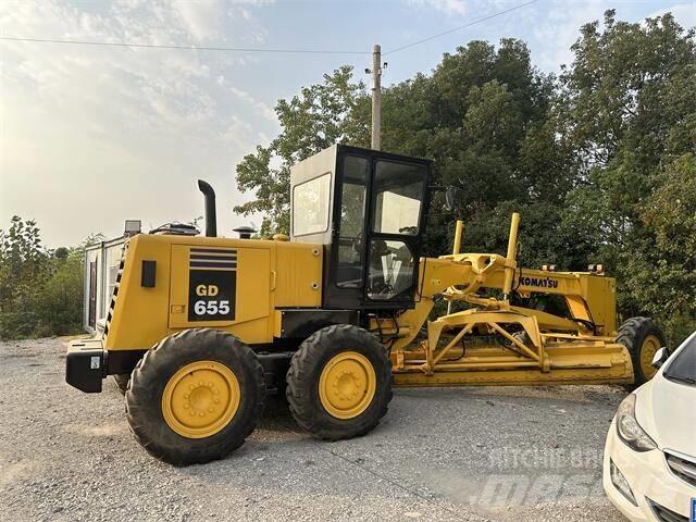 Komatsu GD655 Грейдери