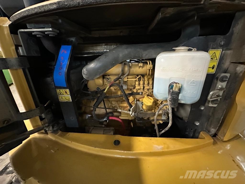 CAT 305CR E2 Мини екскаватори < 7 т