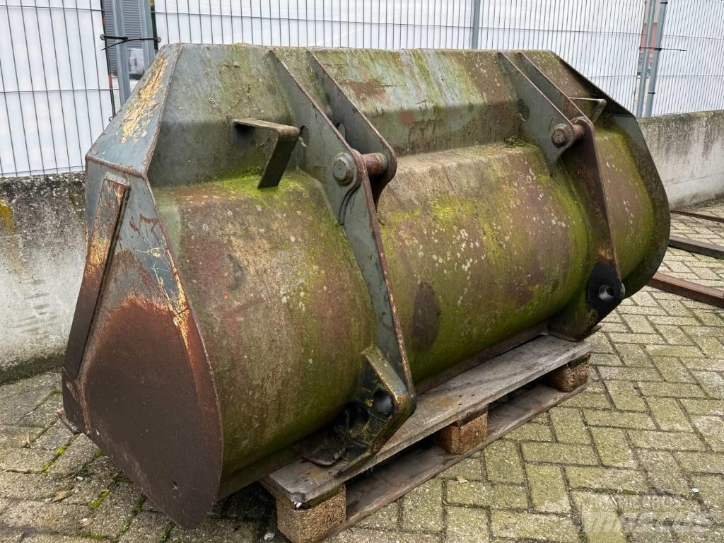 Schaeff SKL833 Колесни товарачи