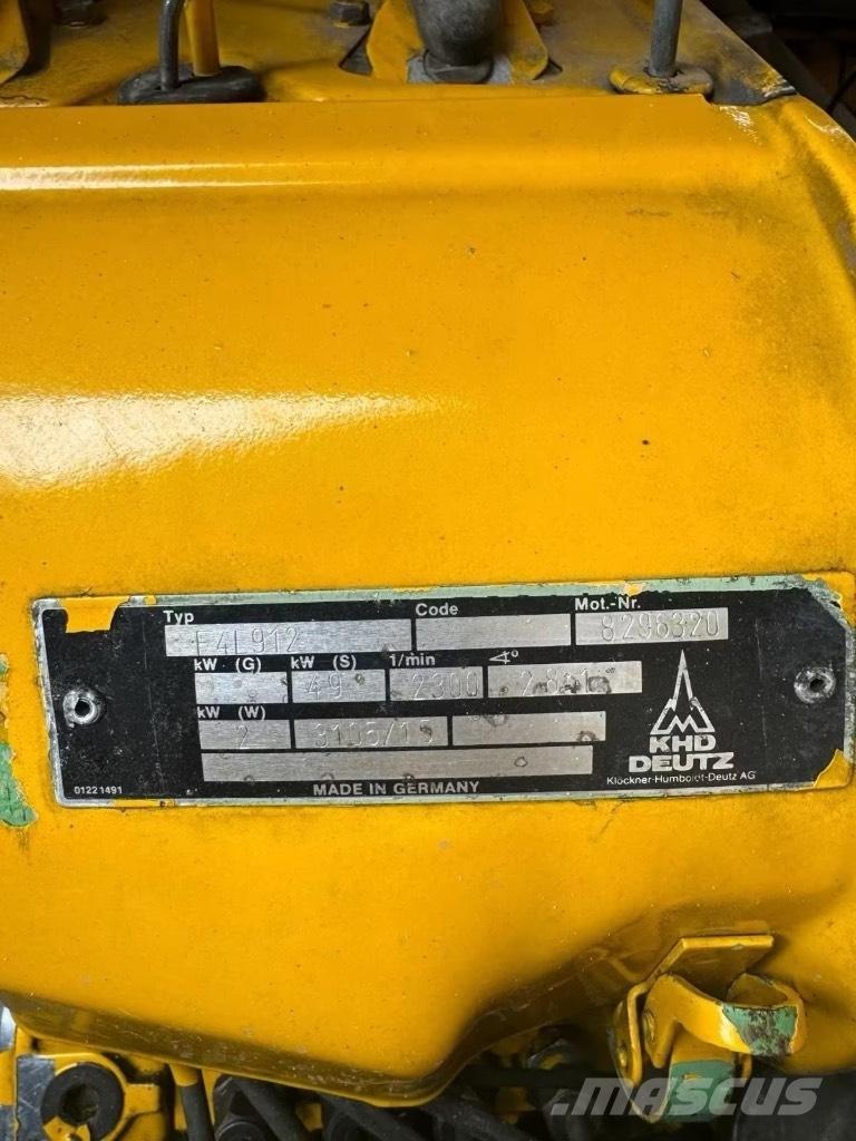 Atlas AR 72 Колесни товарачи