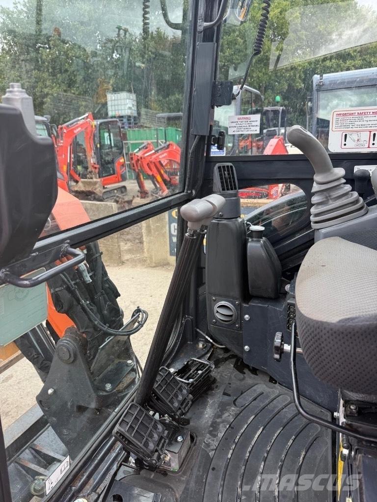 Hitachi ZX 26 U-6 CR Мини екскаватори < 7 т