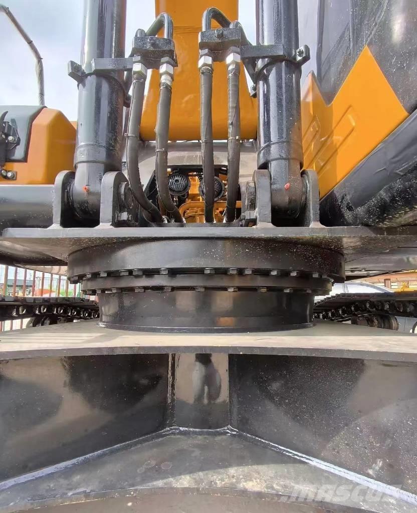 Sany SY 215 Верижен екскаватор