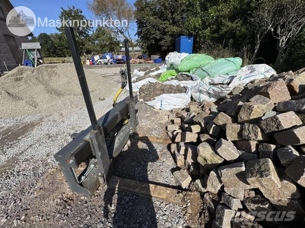 JCB 409 Колесни товарачи