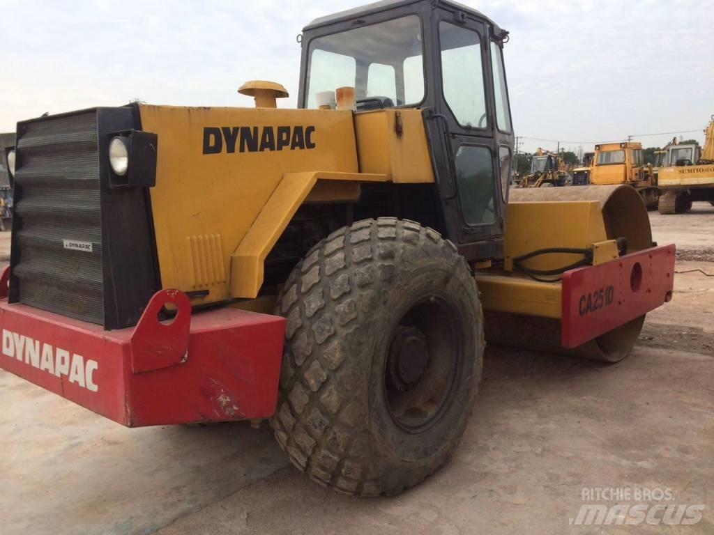 Dynapac CA 251 D Еднобарабанни ролки
